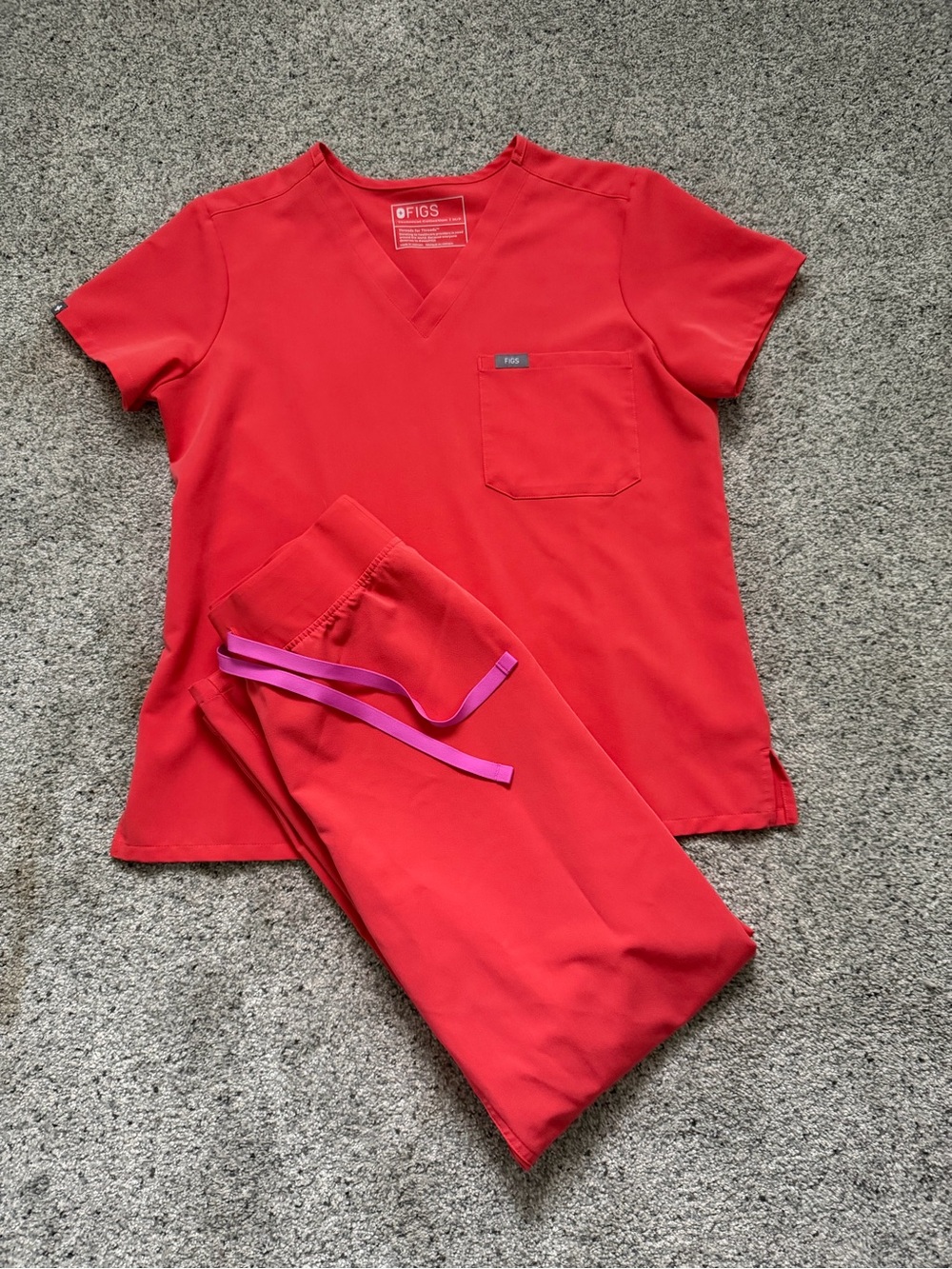 Figs Women's Scrub Set in Fireside